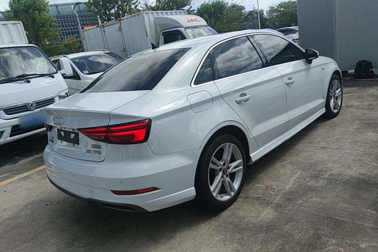 Audi A3 2019 #5 Audi A3 2019 car image #5