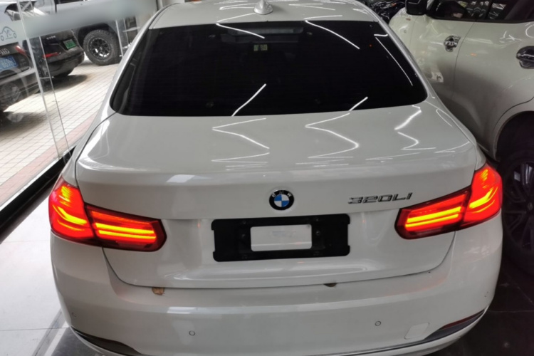 BMW 3 Series 2016 #6 BMW 3 Series 2016 car image #6