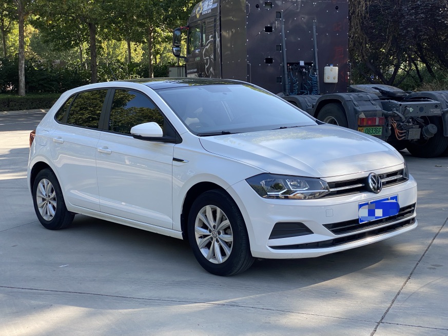 Volkswagen Polo 2020 car image #3