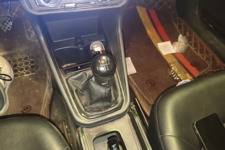 Volkswagen Santana 2019 car image #16