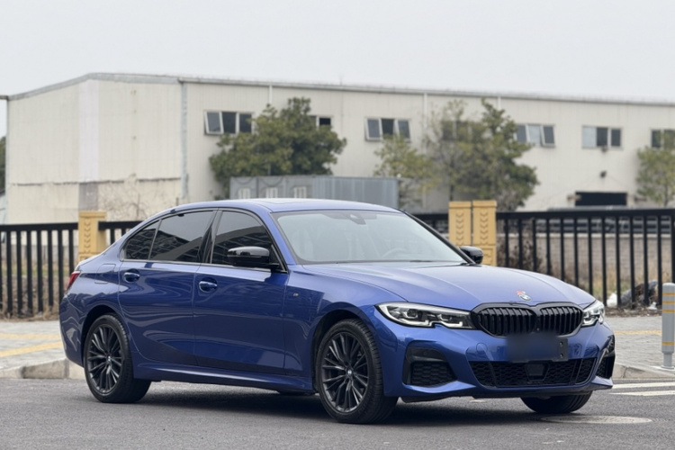 BMW 3 Series 2022 #9 BMW 3 Series 2022 car image #9