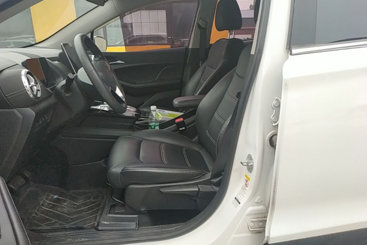 BYD Yuan New Energy 2019 car image #15
