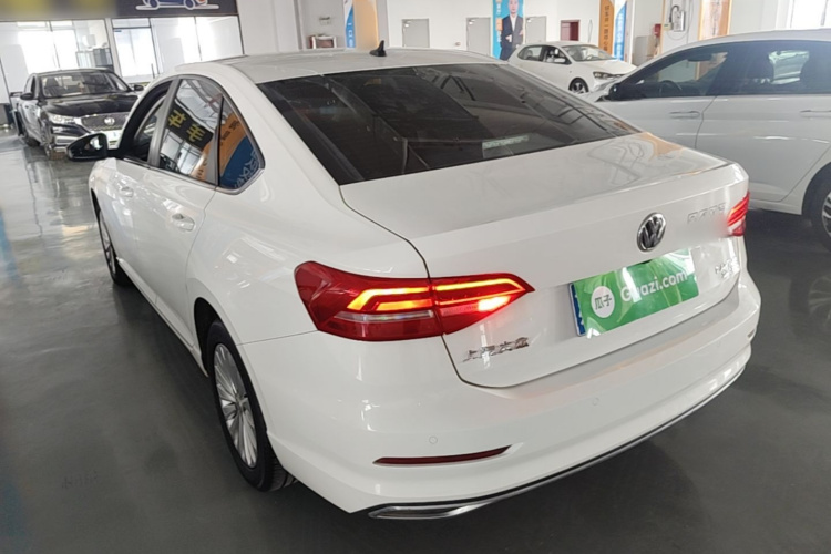 Volkswagen Lavida 2019 car image #7