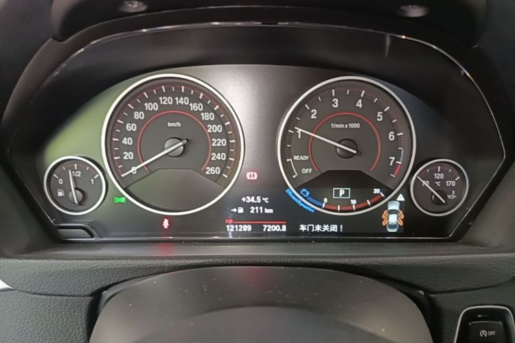 BMW 3 Series 2017 car image #12