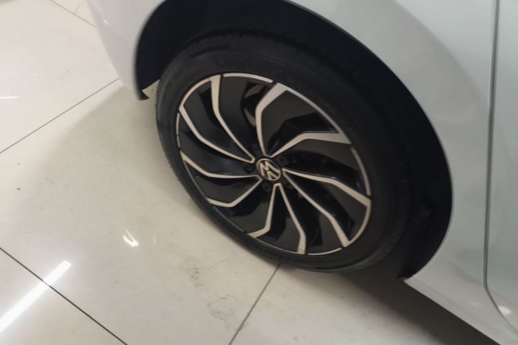 Volkswagen Golf 2022 car image #10