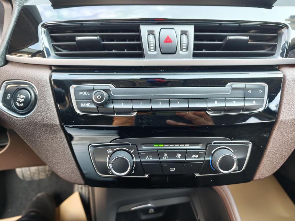 BMW X1 2021 car image #9
