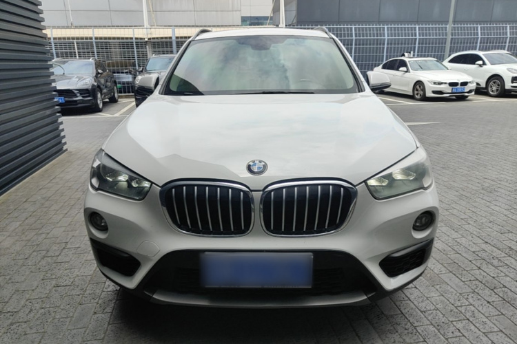 BMW X1 2017 #3 BMW X1 2017 car image #3