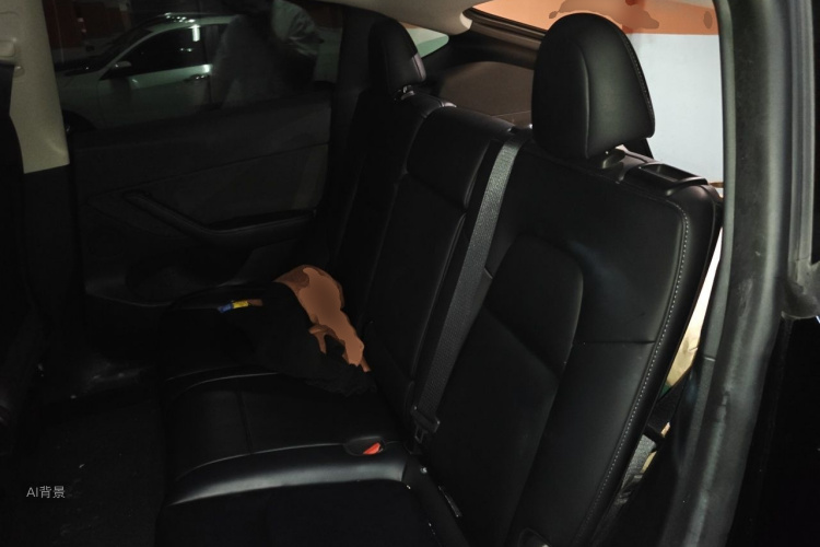 Tesla Model Y 2023 immagine di auto #19