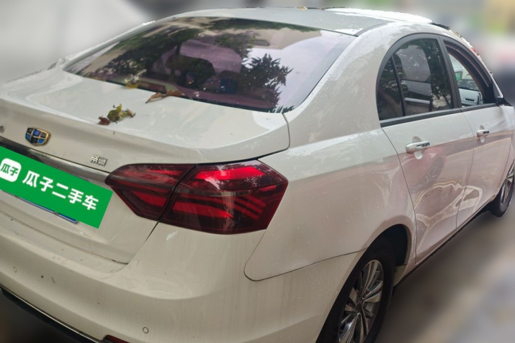 GEELY Emgrand 2018 immagine di auto #5
