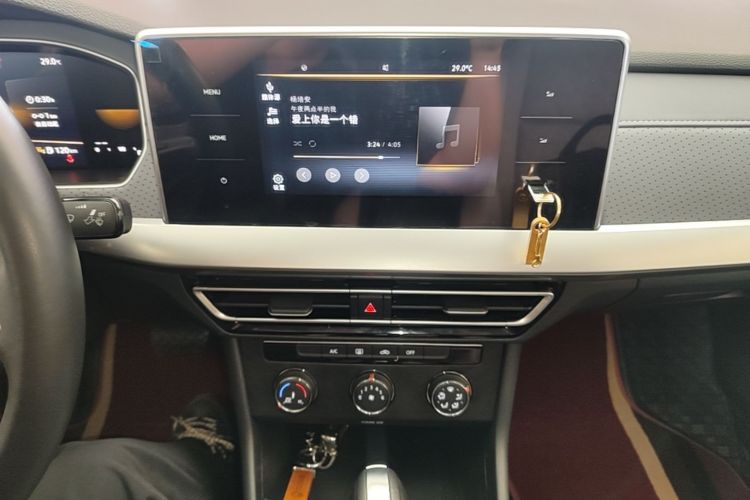 Volkswagen Lavida 2023 car image #13