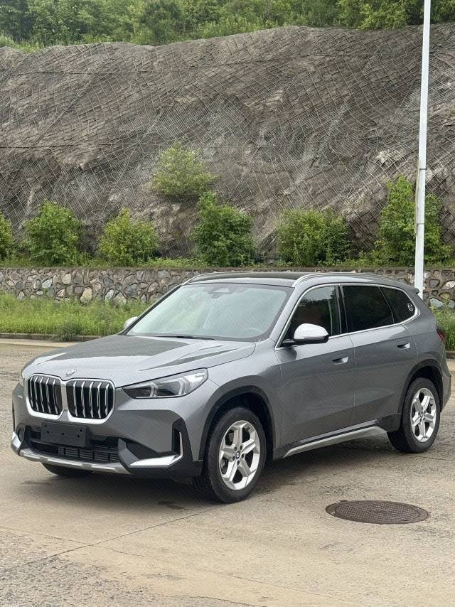 BMW X1 2023 car image 