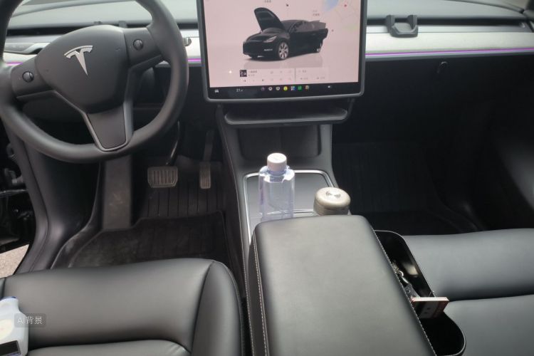 Tesla Model Y 2023 #11 Tesla Model Y 2023 car image #11