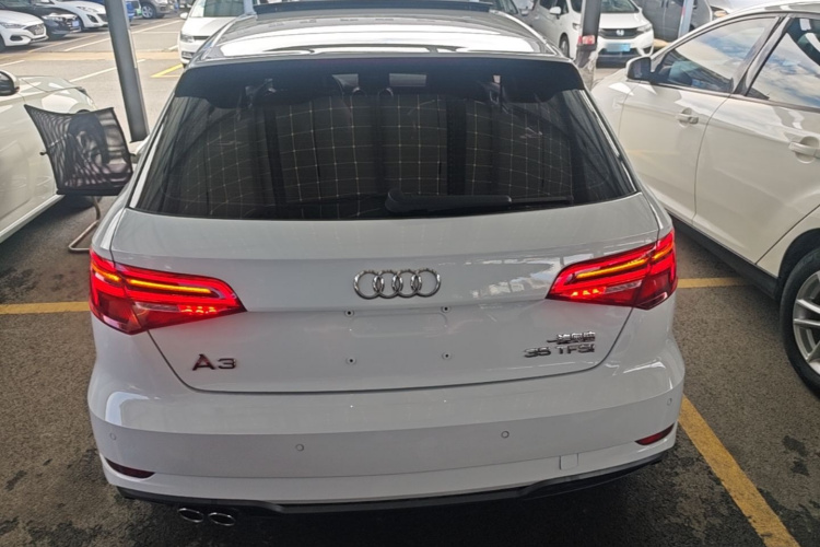 Audi A3 2017 immagine di auto #4
