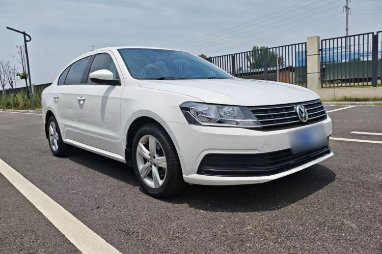 Volkswagen Lavida 2019 car image #4