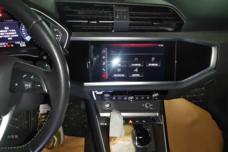 Audi Q3 2021 car image #15