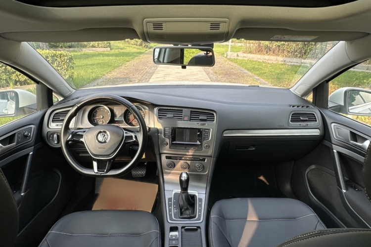 Volkswagen Golf 2016 car image #14