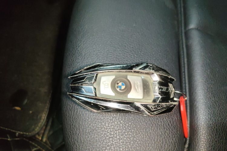 BMW 3 Series GT 2019 imagem de carro #9