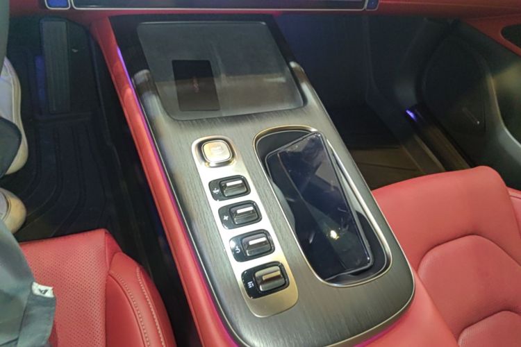 MI SU7 2025 car image #14