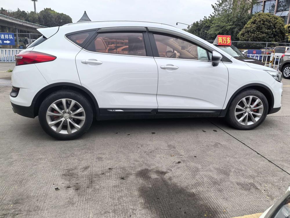 GEELY Emgrand GS 2017 car image #8