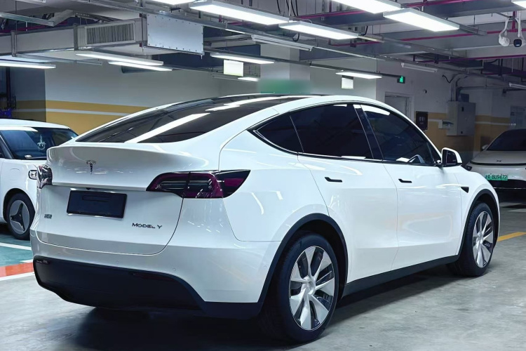 Tesla Model Y 2022 #17 Tesla Model Y 2022 immagine di auto #17