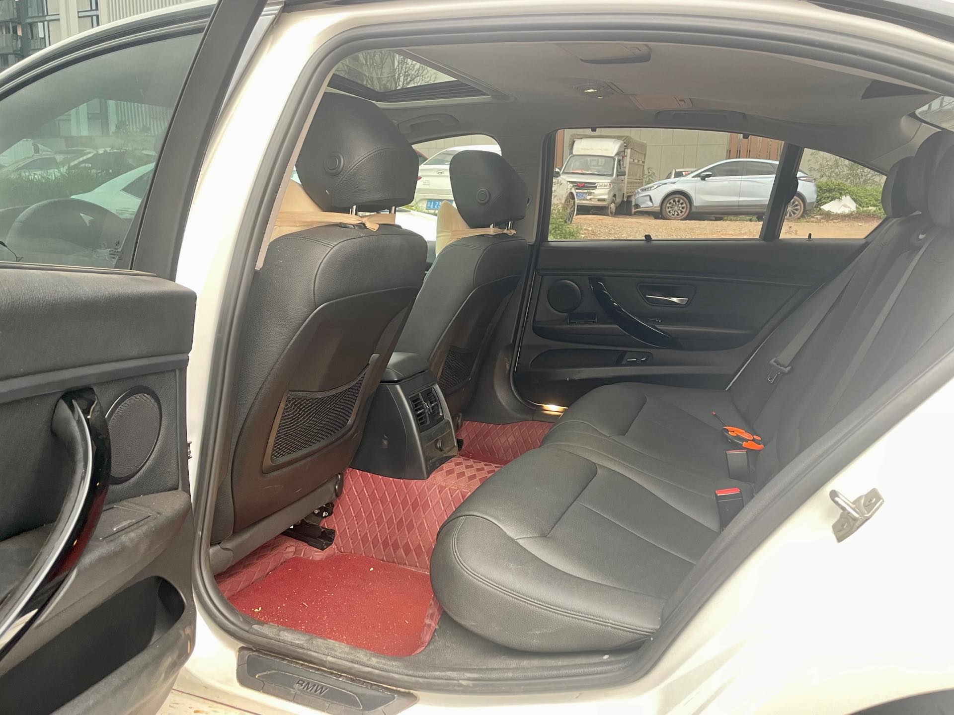 BMW 3 Series 2017 car image #6