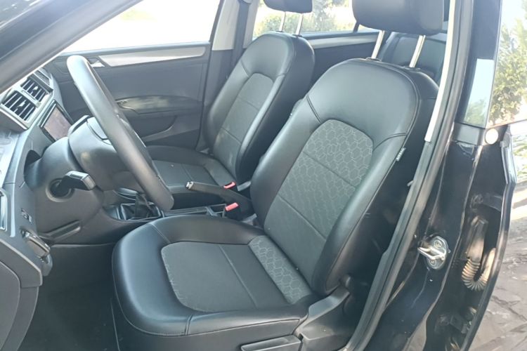 Volkswagen Santana 2016 car image #15