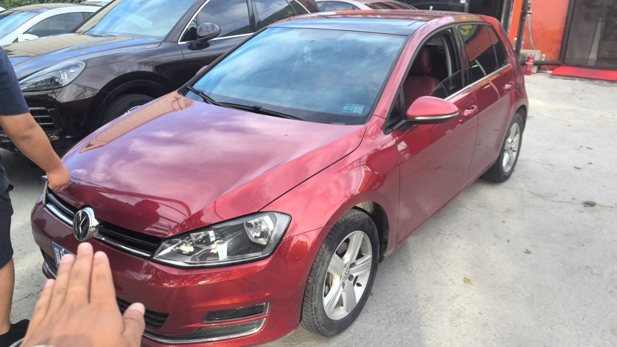 Volkswagen Golf 2015 Volkswagen Golf 2015 car image