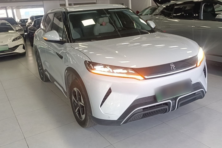 BYD YuanUP 2024 car image #4