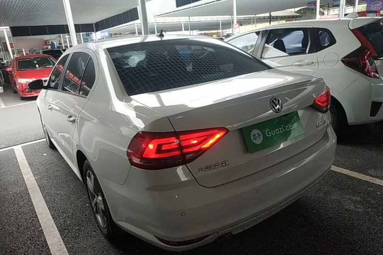 Volkswagen Lavida 2018 صورة سيارة #5