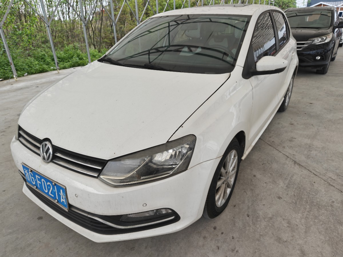Volkswagen Polo 2014 Volkswagen Polo 2014 car image