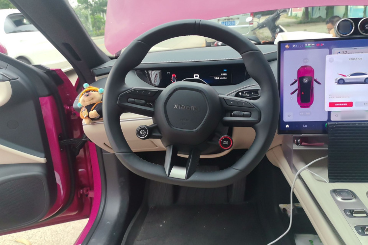 MI SU7 2025 immagine di auto #15