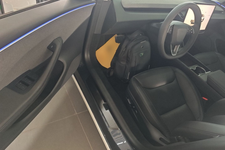 Tesla Model 3 2024 #12 Tesla Model 3 2024 car image #12