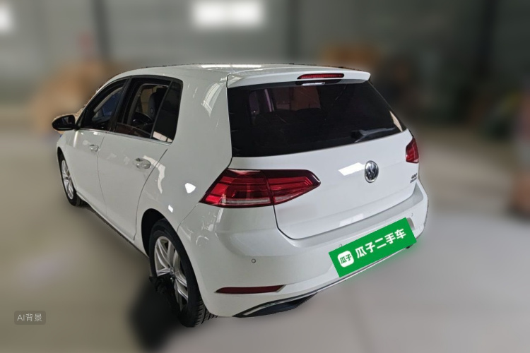 Volkswagen Golf 2018 car image #5