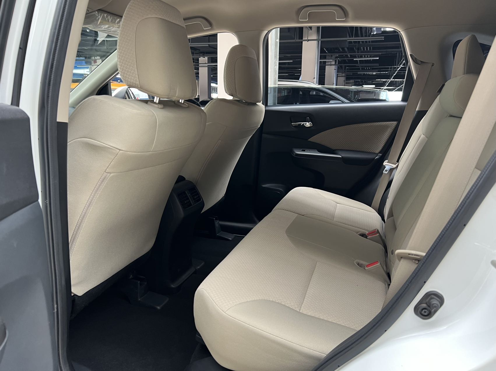 Honda CR-V 2017 immagine di auto #9