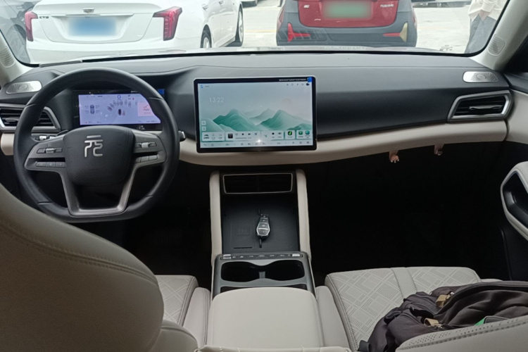BYD YuanUP 2025 #10 BYD YuanUP 2025 изображение автомобиля #10