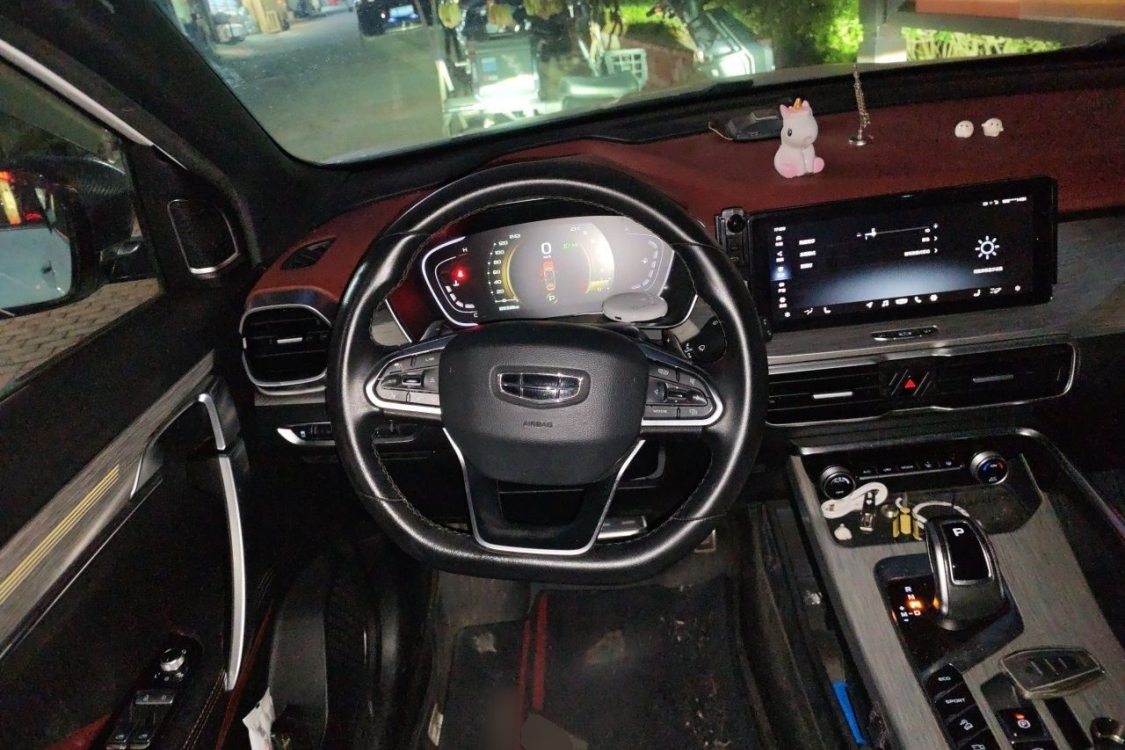GEELY Coolray 2019 immagine di auto #22