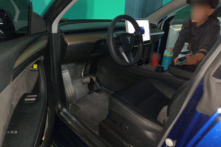 Tesla Model Y 2022 car image #18