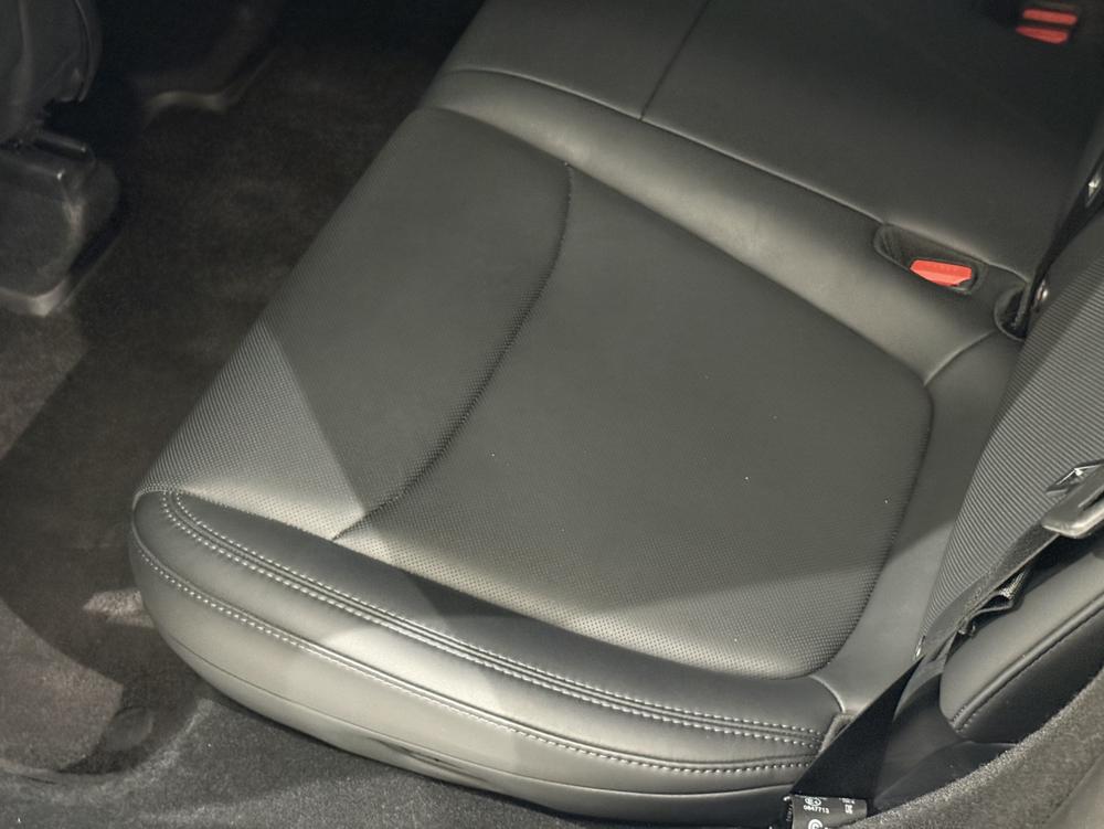 Tesla Model Y 2025 #17 Tesla Model Y 2025 car image #17
