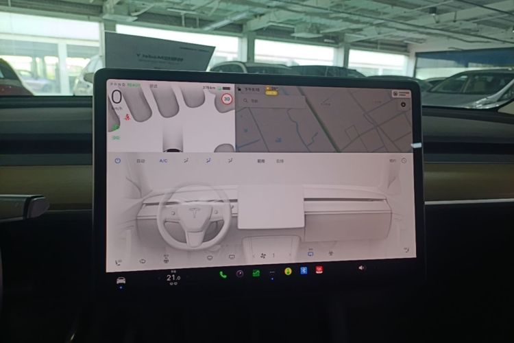 Tesla Model Y 2022 #13 Tesla Model Y 2022 car image #13