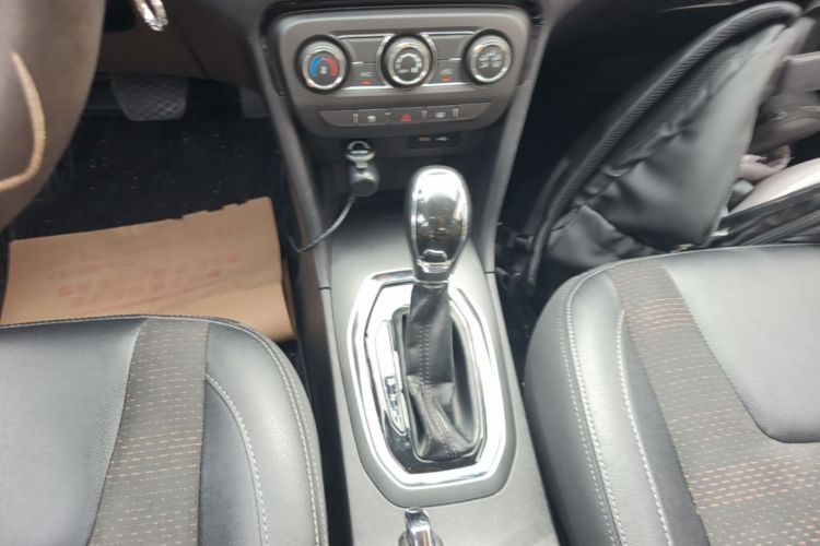 Chery Tiggo 3x 2018 #14 Chery Tiggo 3x 2018 car image #14