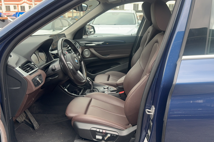 BMW X1 2022 car image #9