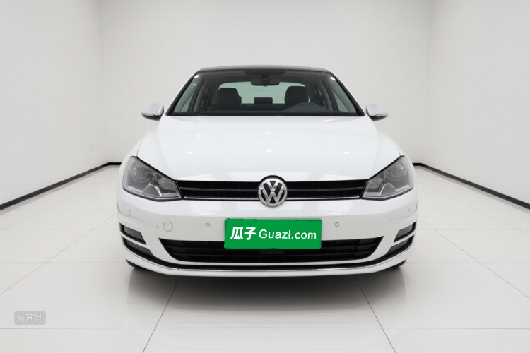 Volkswagen Golf 2017 car image #3