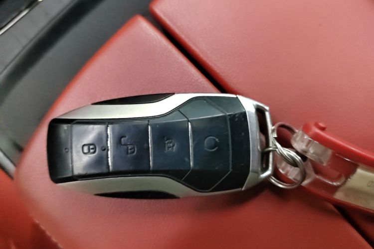 BYD Han 2021 #9 BYD Han 2021 car image #9