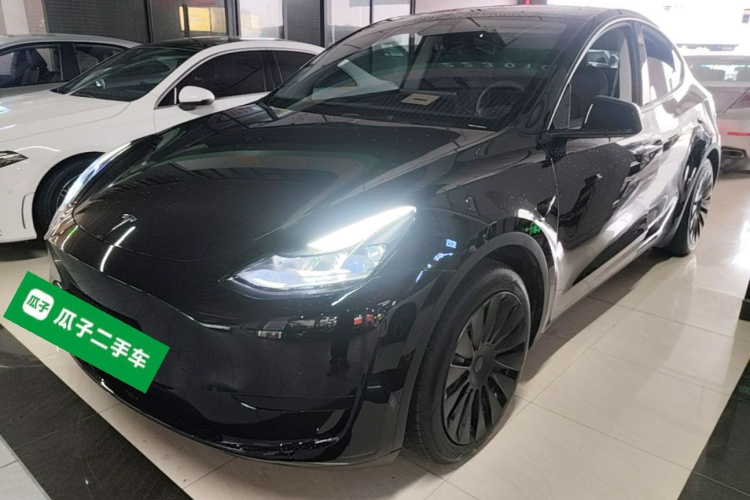 Tesla Model Y 2023 #2 Tesla Model Y 2023 immagine di auto #2