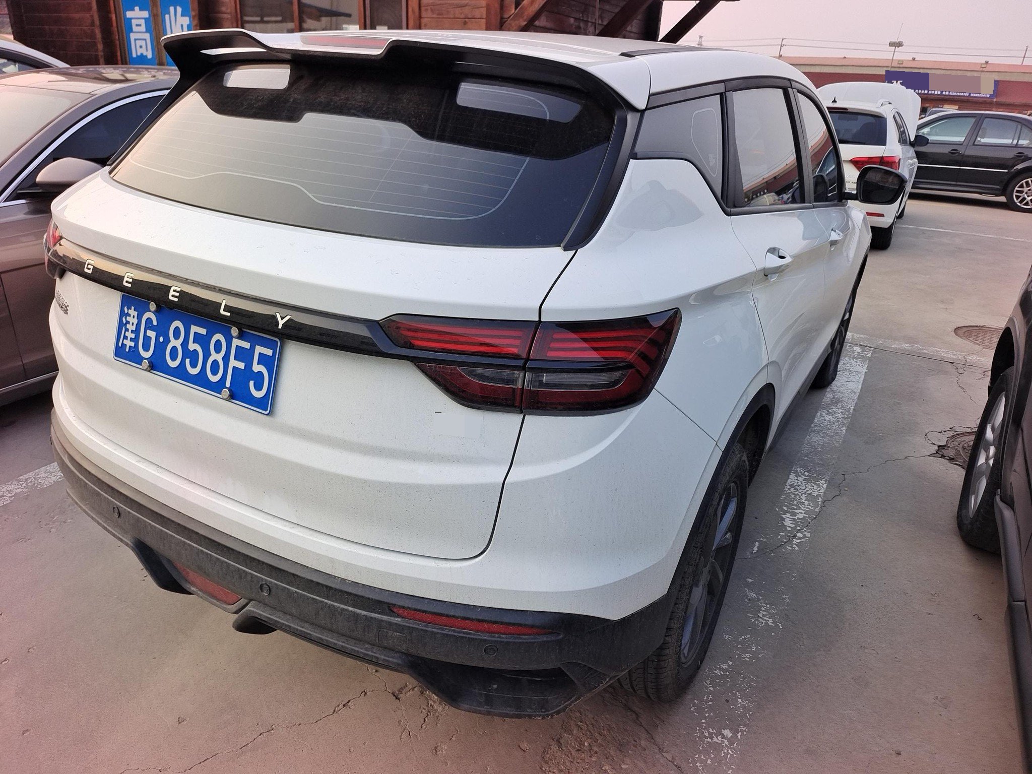 GEELY Coolray 2025 car image #2