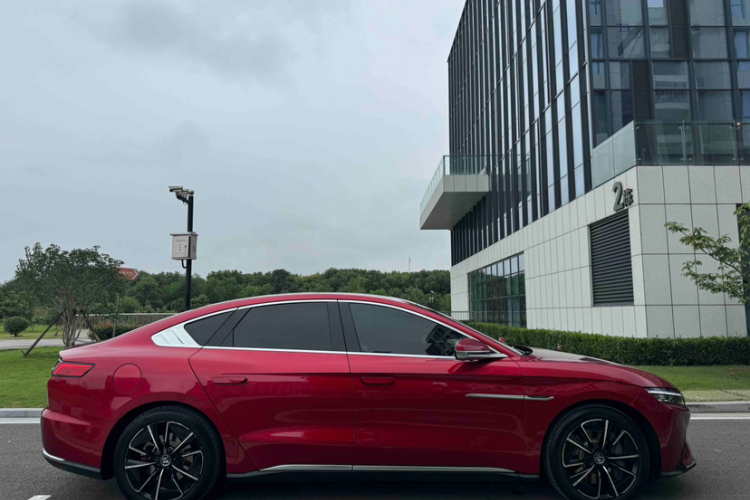 BYD Han 2021 car image #7