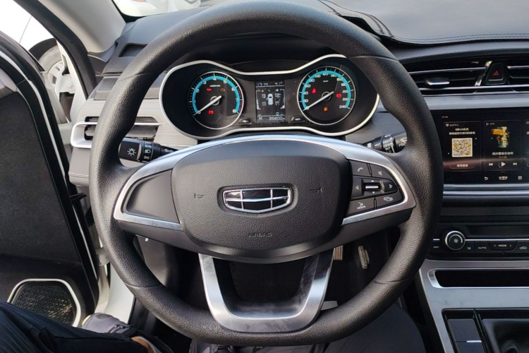 GEELY Emgrand 2021 #11 GEELY Emgrand 2021 car image #11