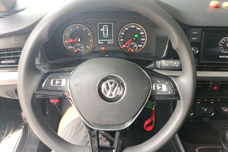 Volkswagen Lavida 2020 car image #15