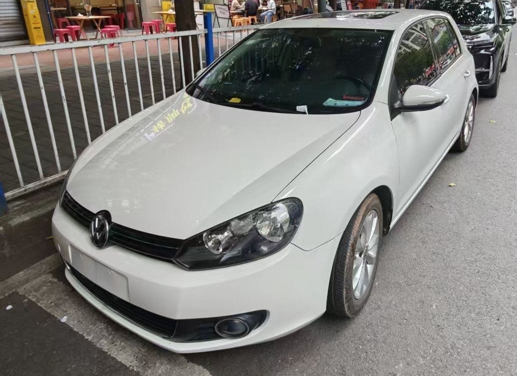 Volkswagen Golf 2012 car image 