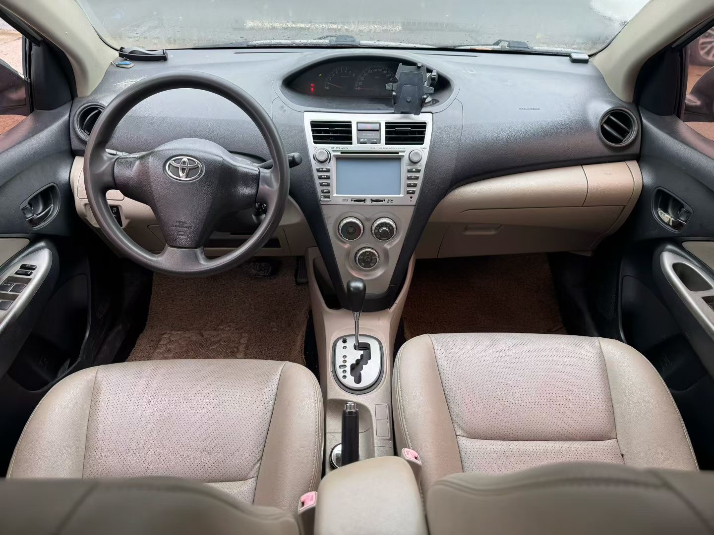 Toyota Vios 2010 #5 Toyota Vios 2010 car image #5